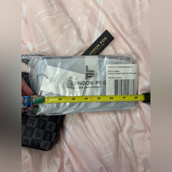 London Fog crossbody purse with matching wallet - Picture 6 of 6